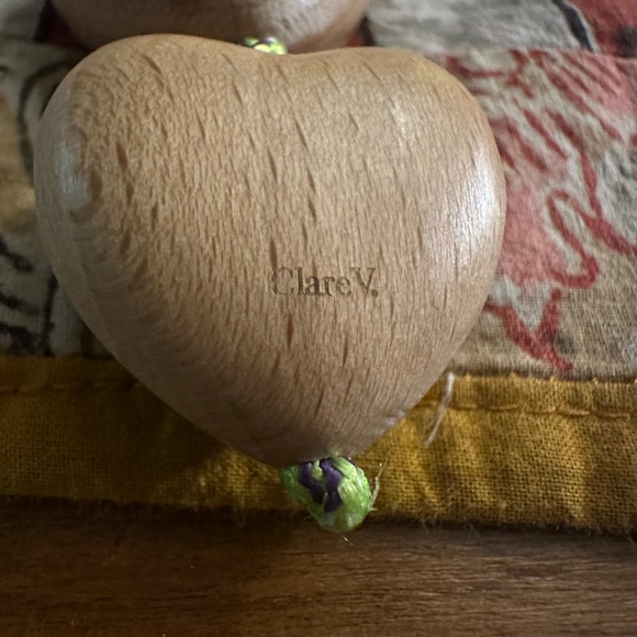 Clare V Heart Bag fob, natural - Picture 3 of 3